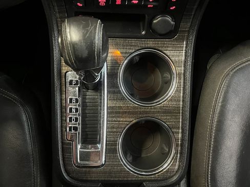 Used 2014 GMC Acadia SLT FWD image 18