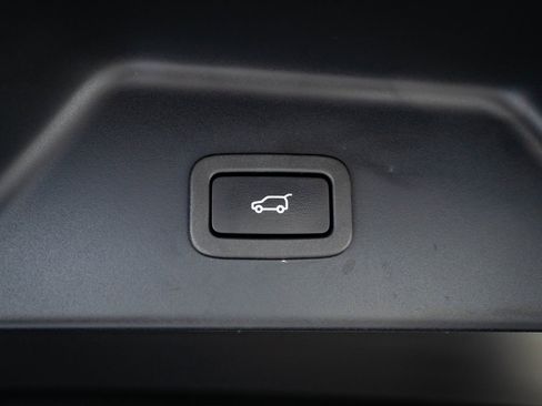 Used 2021 Land Rover Range Rover Westminster Edition image 20