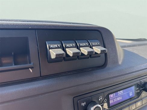 Used 2022 Ford E-350 and Econoline 350 Super Duty w/ Power Windows & Locks Group image 16