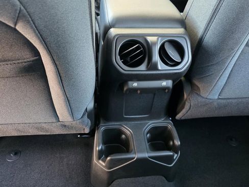 New 2026 Jeep Gladiator Sport image 10