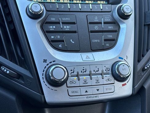 Used 2016 Chevrolet Equinox LS image 23