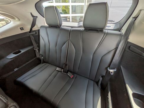 Used 2022 Acura MDX SH-AWD w/ Advance Package image 30