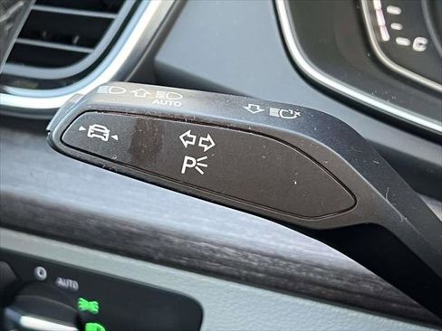 Used 2022 Audi Q5 2.0T Premium image 23