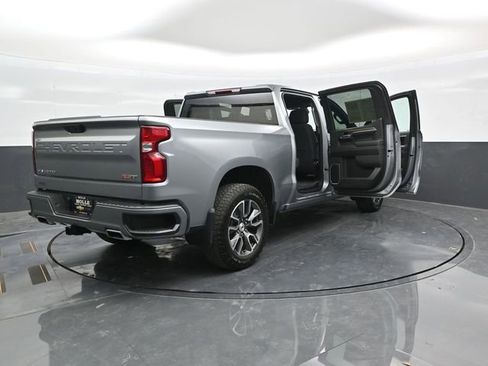 Used 2024 Chevrolet Silverado 1500 RST AWD/4WD image 6