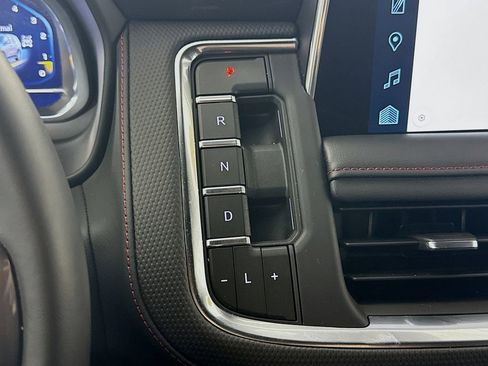 Used 2023 Chevrolet Tahoe RST w/ RST Performance Edition image 17