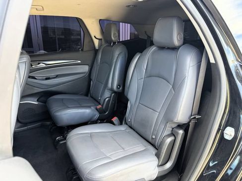 Used 2018 Buick Enclave Essence FWD image 16