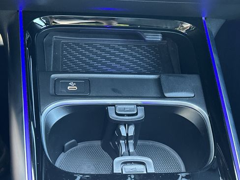 Certified 2025 Mercedes-Benz GLA 250 image 34