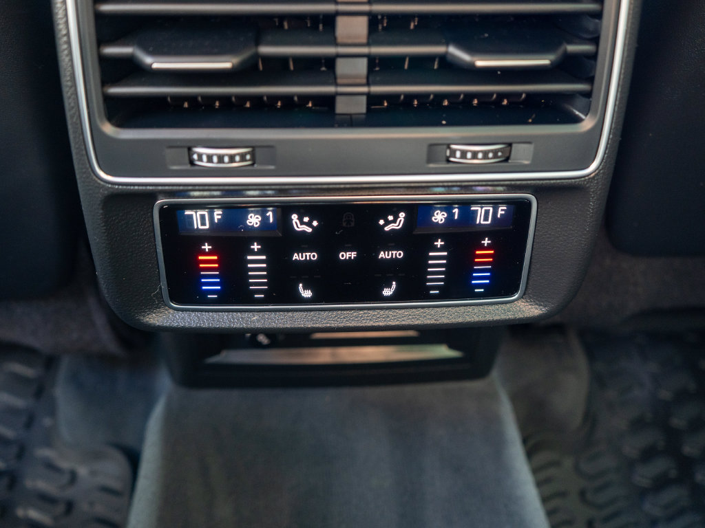 Used 2023 Audi Q7 3.0T Premium Plus AWD/4WD image 15
