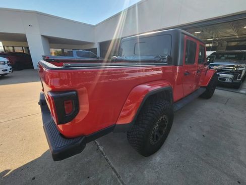 Used 2023 Jeep Gladiator Mojave AWD/4WD image 5