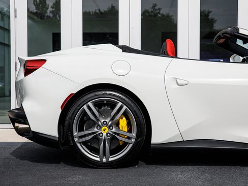 Used 2023 Ferrari Portofino M RWD image 19