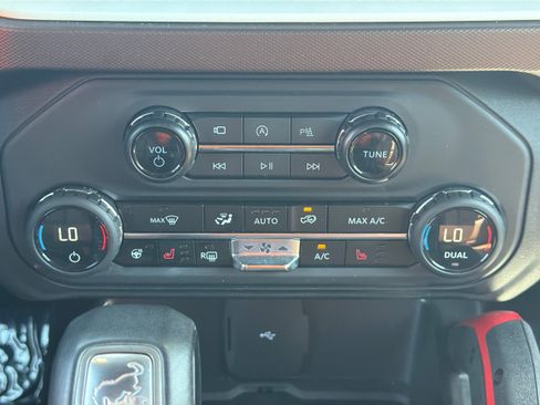 Used 2024 Ford Bronco Heritage Edition AWD/4WD image 27