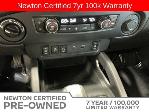 Used 2023 Nissan Frontier SV w/ Technology Package AWD/4WD image 15