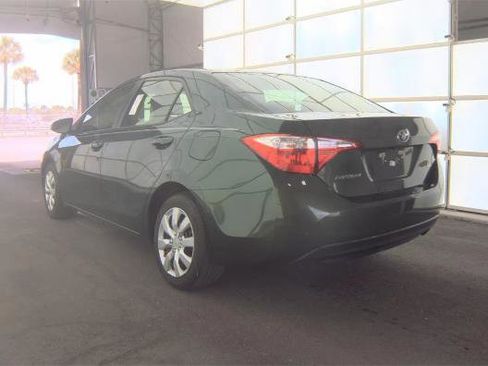 Used 2016 Toyota Corolla LE FWD image 2