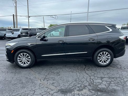 Used 2023 Buick Enclave Essence AWD/4WD image 8