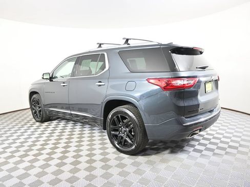 Used 2019 Chevrolet Traverse Premier w/ LPO, Blackout Package AWD/4WD image 4