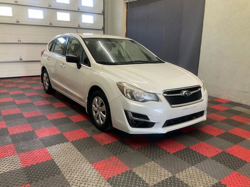 Used 2016 Subaru Impreza 2.0i image 2
