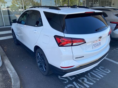 Used 2022 Chevrolet Equinox RS w/ RS Leather Package FWD image 5