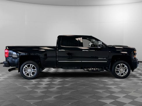 Used 2017 Chevrolet Silverado 2500 LTZ w/ Duramax Plus Package AWD/4WD image 9