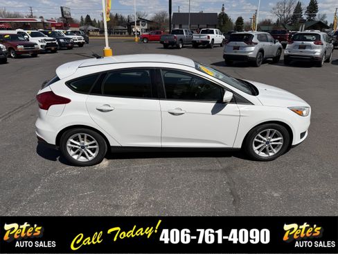 Used 2017 Ford Focus SE FWD image 5