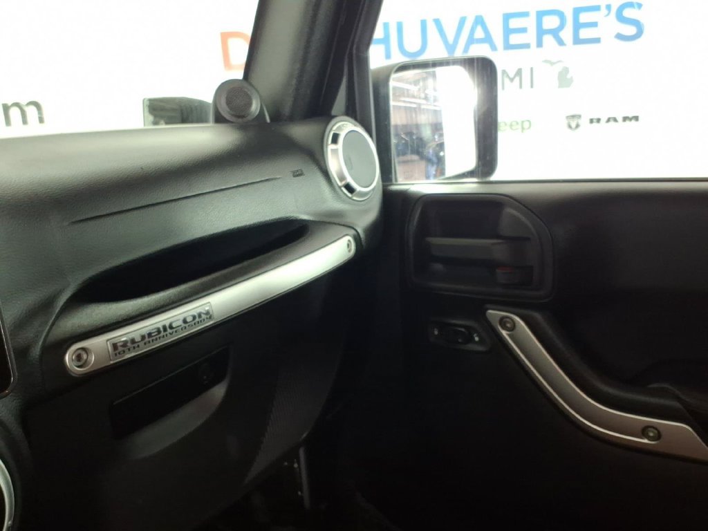 Used 2013 Jeep Wrangler Unlimited Rubicon AWD/4WD image 25