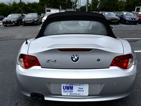 Used 2006 BMW Z4 3.0i image 10