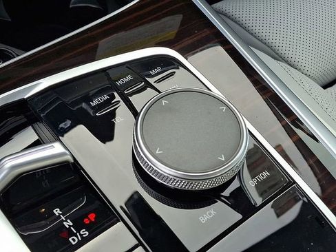 New 2026 BMW X5 xDrive40i w/ Climate Comfort Package image 13