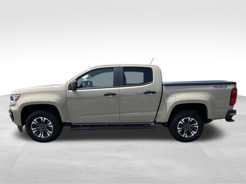 Used 2022 Chevrolet Colorado Z71 AWD/4WD image 4