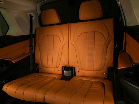 Used 2020 BMW X7 xDrive40i w/ Premium Package image 26