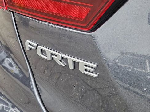 Used 2024 Kia Forte GT-Line w/ GT-Line Premium Package FWD image 13