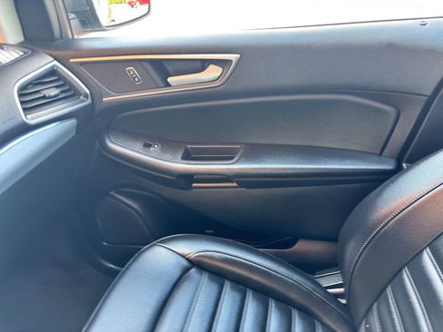 Used 2021 Ford Edge SEL w/ Convenience Package AWD/4WD image 32