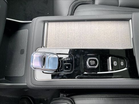 New 2026 Volvo XC90 B6 Ultra w/ Protection Package image 10