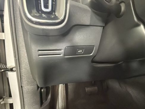 Used 2023 Volvo C40 P8 Recharge Ultimate AWD/4WD image 18