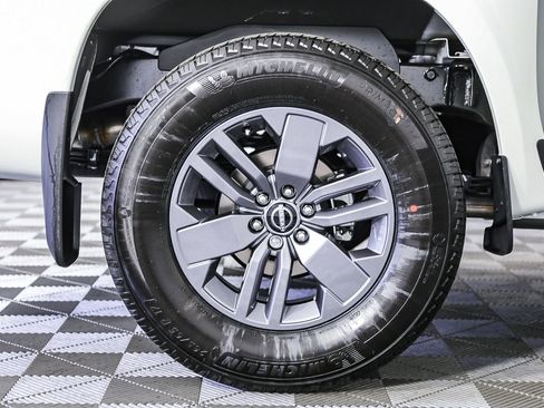 New 2025 Nissan Frontier SV image 10