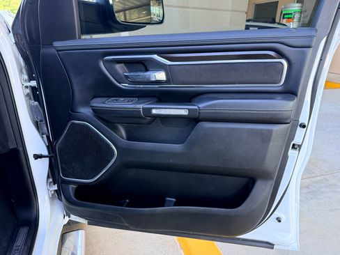 Used 2022 RAM 1500 Laramie AWD/4WD image 15