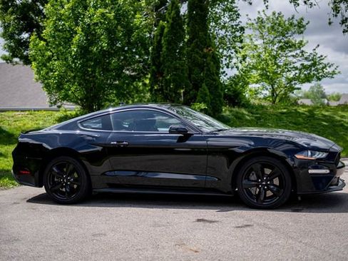 Used 2021 Ford Mustang GT w/ Black Accent Package RWD image 4