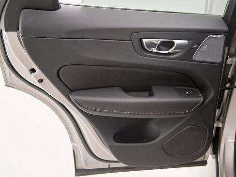 Certified 2023 Volvo XC60 T8 Ultimate w/ Protection Package Premier AWD/4WD image 19