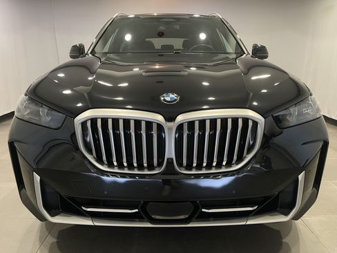 Certified 2024 BMW X5 xDrive40i w/ Parking Assistance Package AWD/4WD image 2