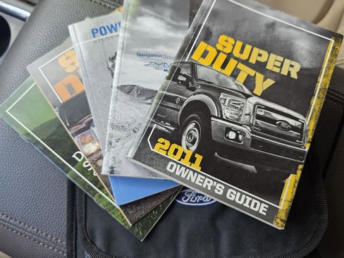 Used 2011 Ford F350 Lariat w/ Lariat Ultimate Pkg AWD/4WD image 31