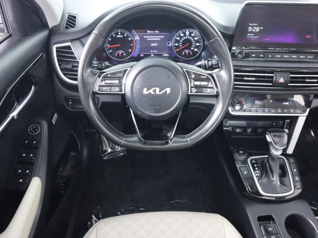 Used 2023 Kia Seltos SX w/ SX Sunroof Package AWD/4WD image 36