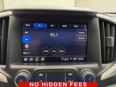Used 2024 GMC Terrain SLT AWD/4WD image 22