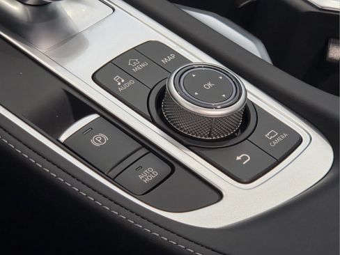 New 2027 INFINITI QX60 Luxe w/ Family Package FWD image 16