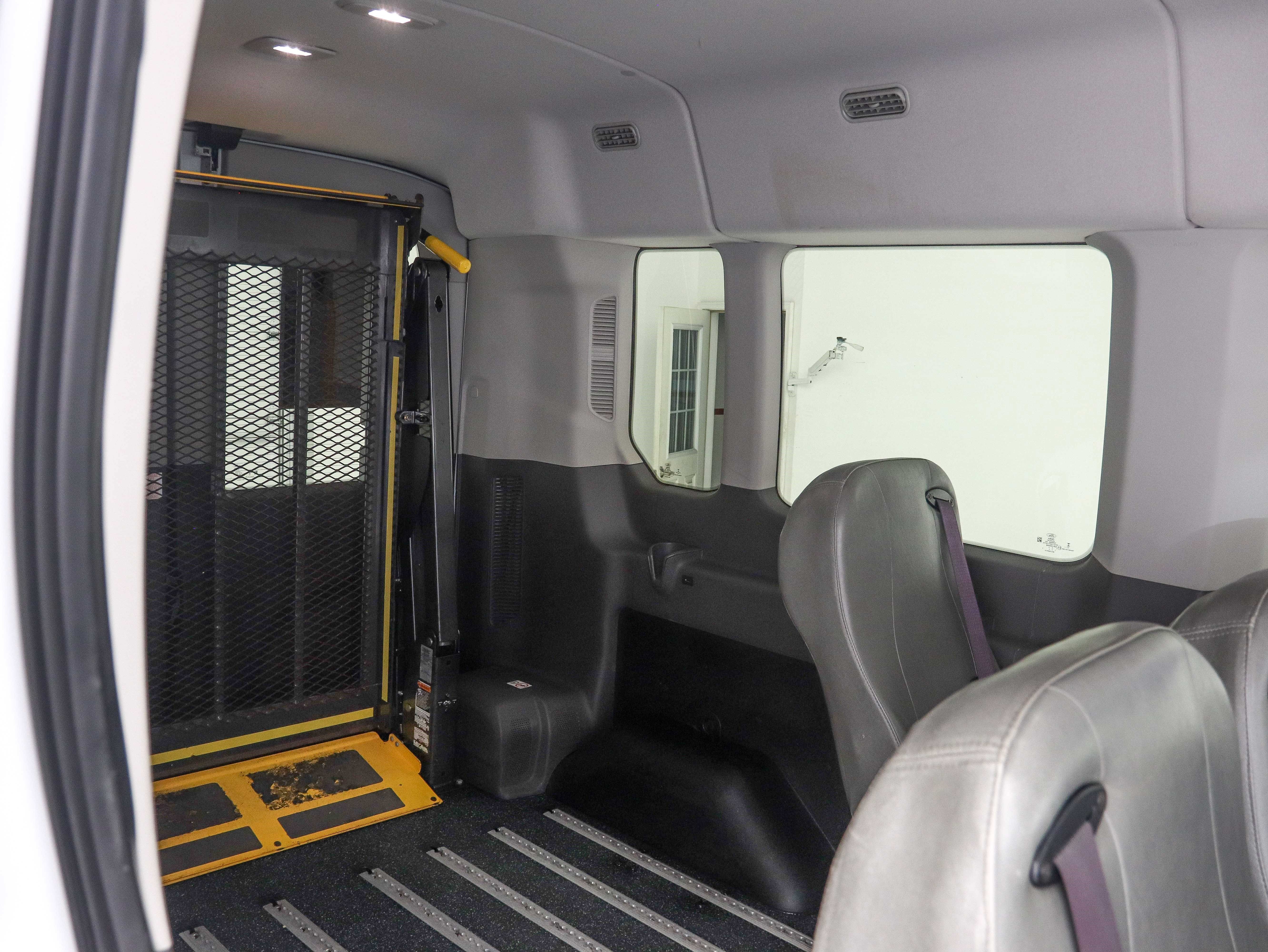 Used 2023 Ford Transit 350 XL RWD image 21