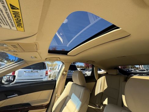 Used 2012 Honda Crosstour EX-L image 24