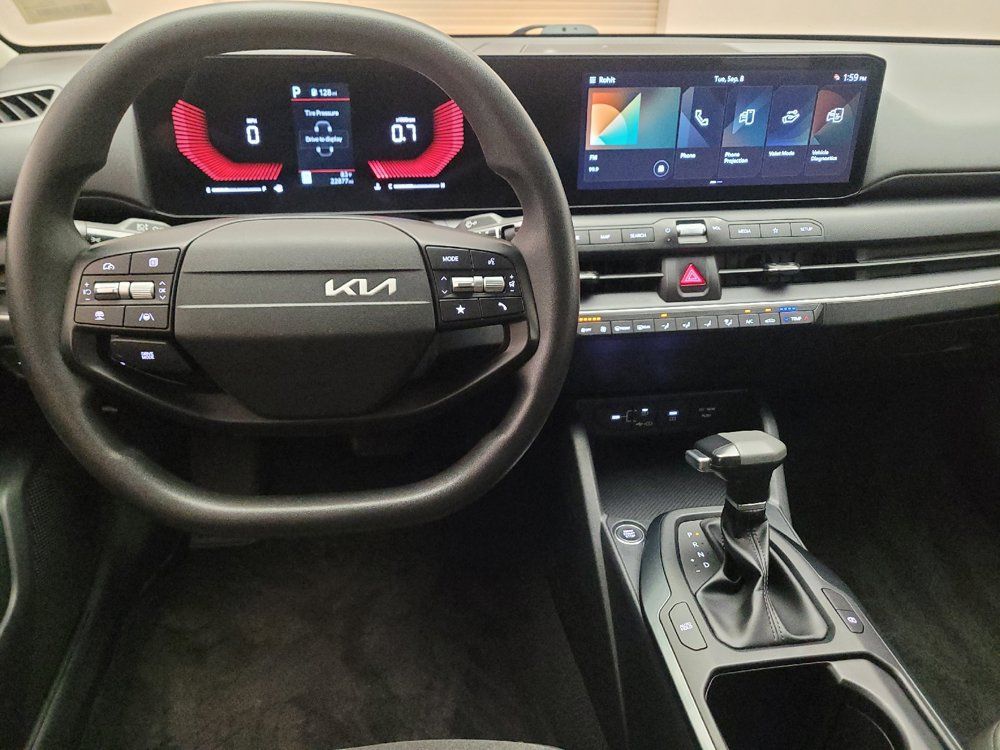 Used 2025 Kia K4 FWD image 22