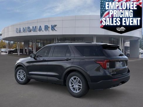 New 2026 Ford Explorer Active AWD/4WD image 4