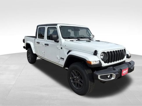 New 2026 Jeep Gladiator Sport image 7