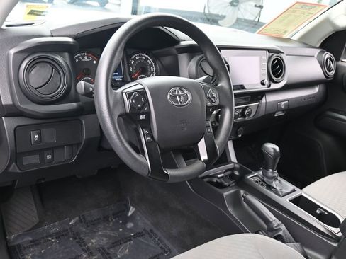 Used 2022 Toyota Tacoma SR image 12