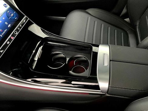 New 2025 Mercedes-Benz GLC 300 4MATIC image 19