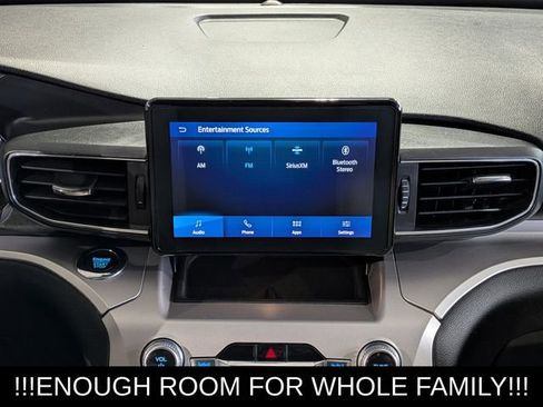 Used 2022 Ford Explorer XLT w/ Equipment Group 202A image 28