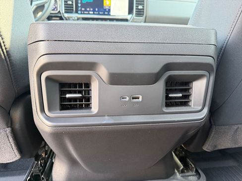 Used 2025 Chevrolet Silverado 1500 LT Trail Boss w/ Convenience Package II AWD/4WD image 22